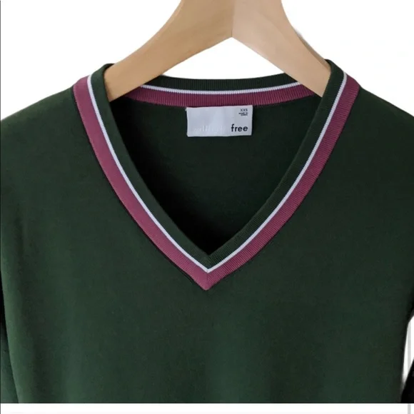 Aritzia Wilfred Free Wolter V-Neck Varsity Sweater - Picture 3 of 3